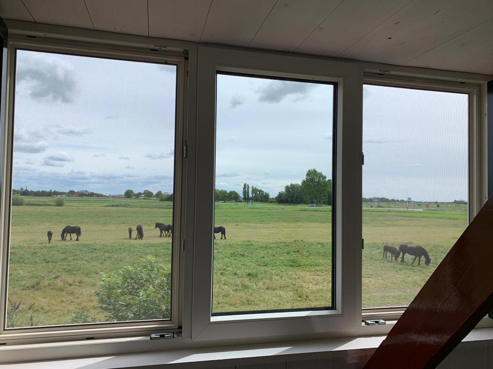 Vakantiehuis In Friesland Voor De Hele Familie Huns Exterior photo